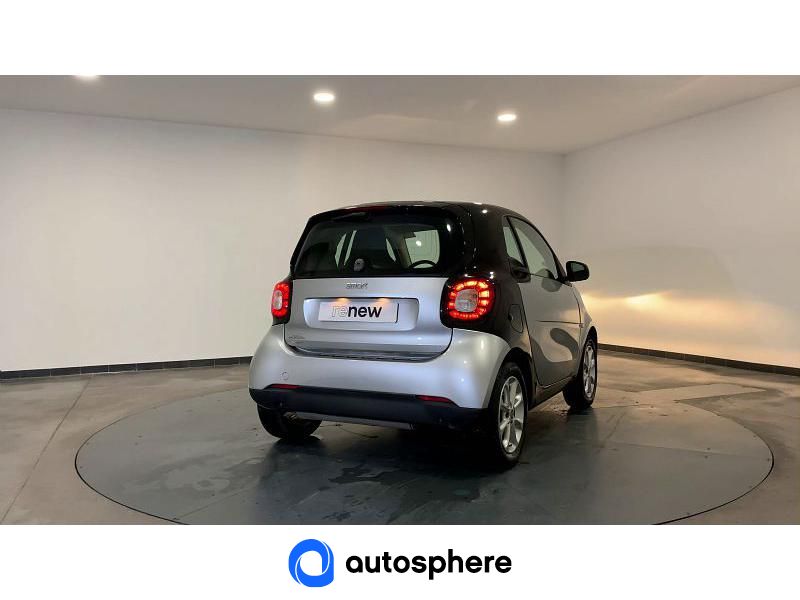 SMART FORTWO COUPE 71CH PASSION - Miniature 2