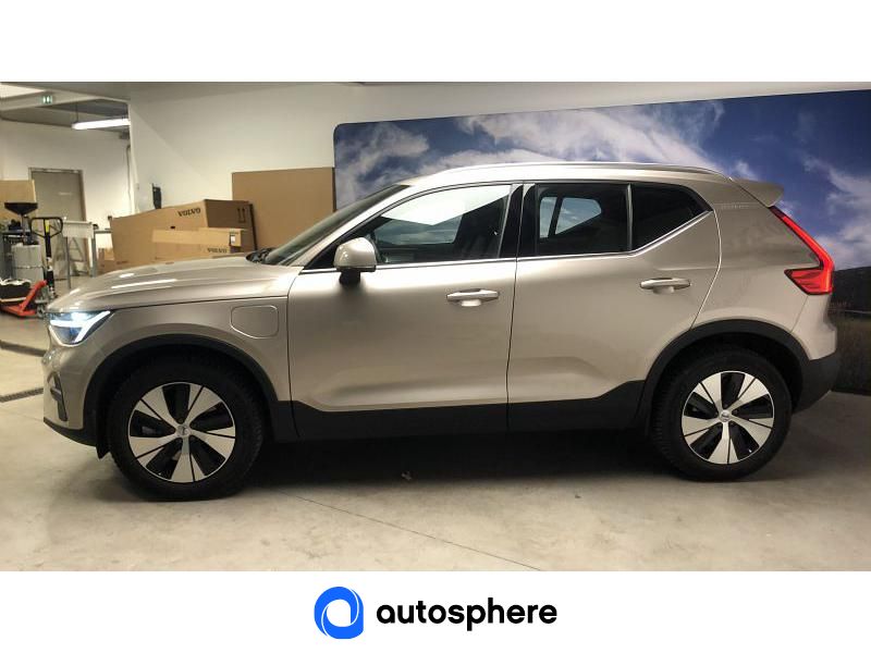 VOLVO XC40 T4 RECHARGE 129 + 82CH START DCT 7 - Miniature 3