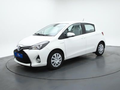 Toyota Yaris 100h Dynamic Business 5p occasion