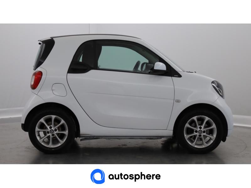 SMART FORTWO COUPE 71CH PASSION - Miniature 4