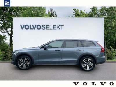 VOLVO V60 CROSS COUNTRY B4 AWD 197CH PRO GEARTRONIC 8 - Miniature 3